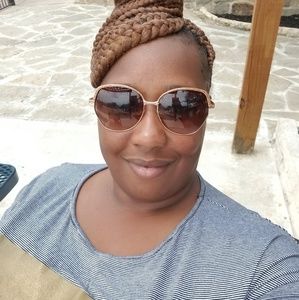 Meet your Posher, Victoria